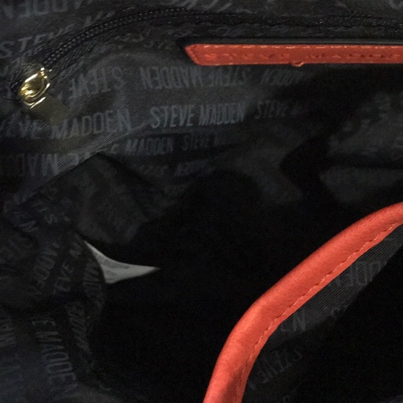 Steve Madden Swag Chain Dome Crossbody Bag - Picture 4 of 4